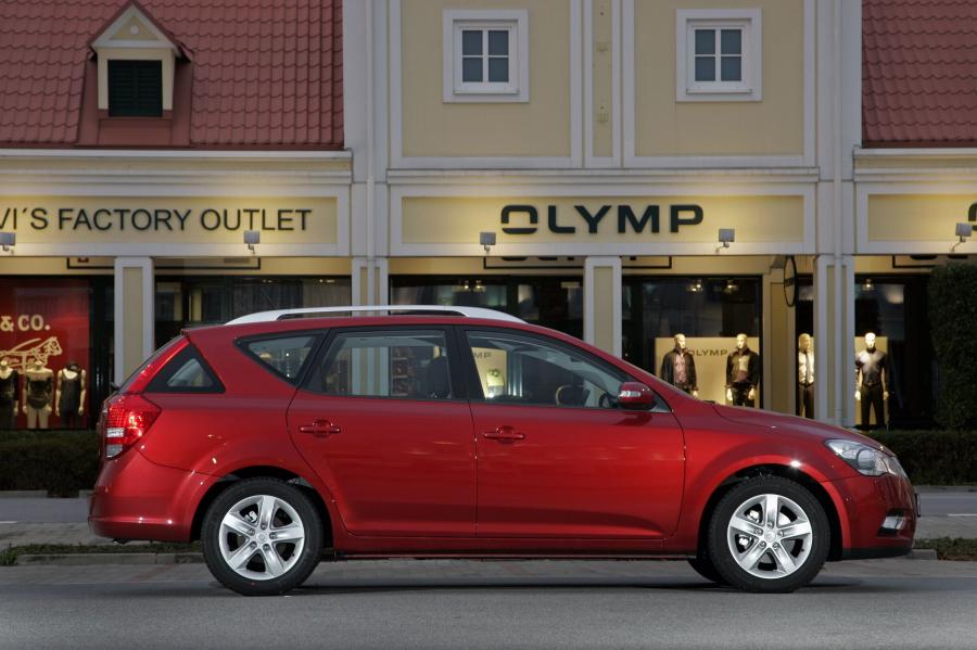  Kia cee&rsquo;d SW 2009 года  (фото 60 из 61)